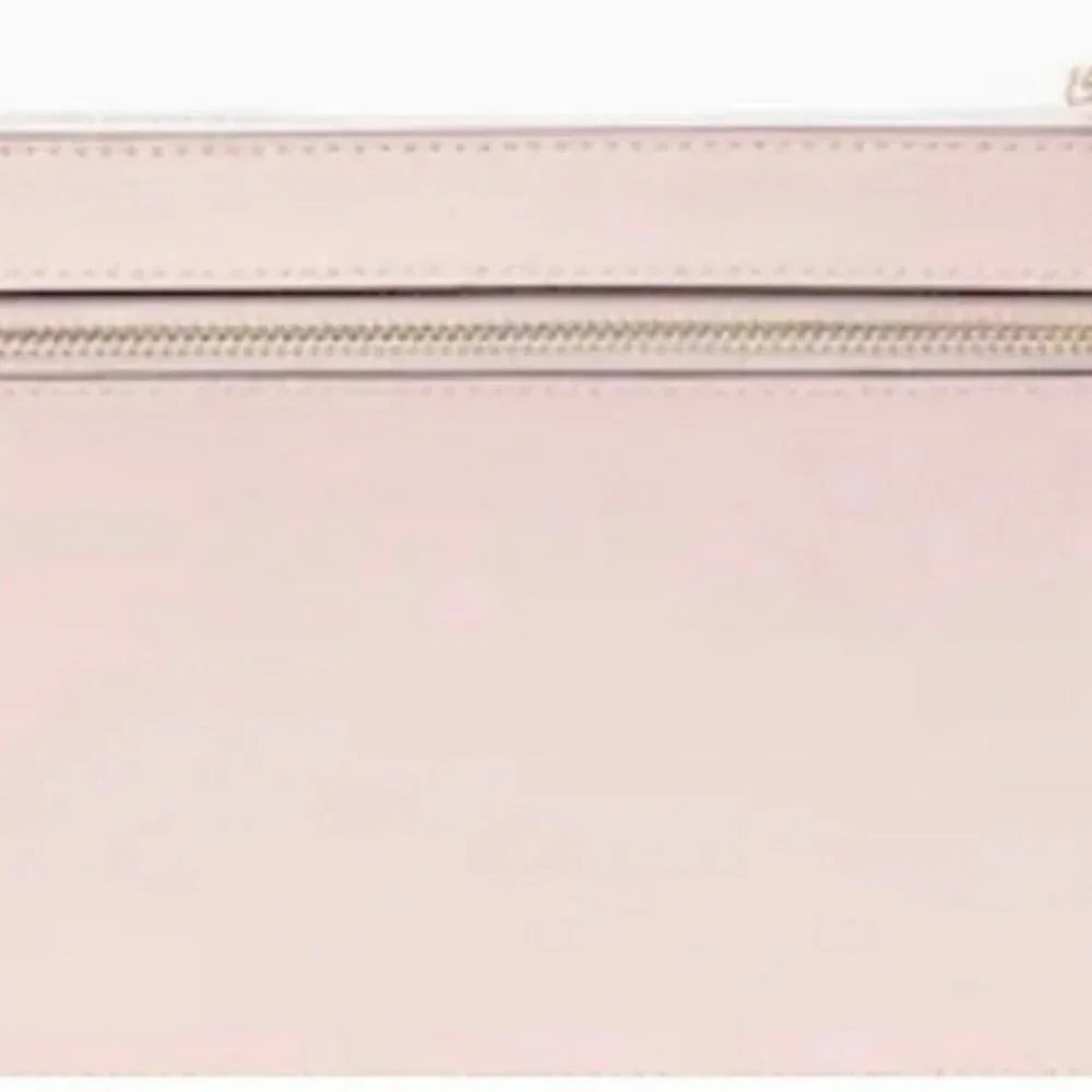 NWT Kate Spade New York Zip Wristlet